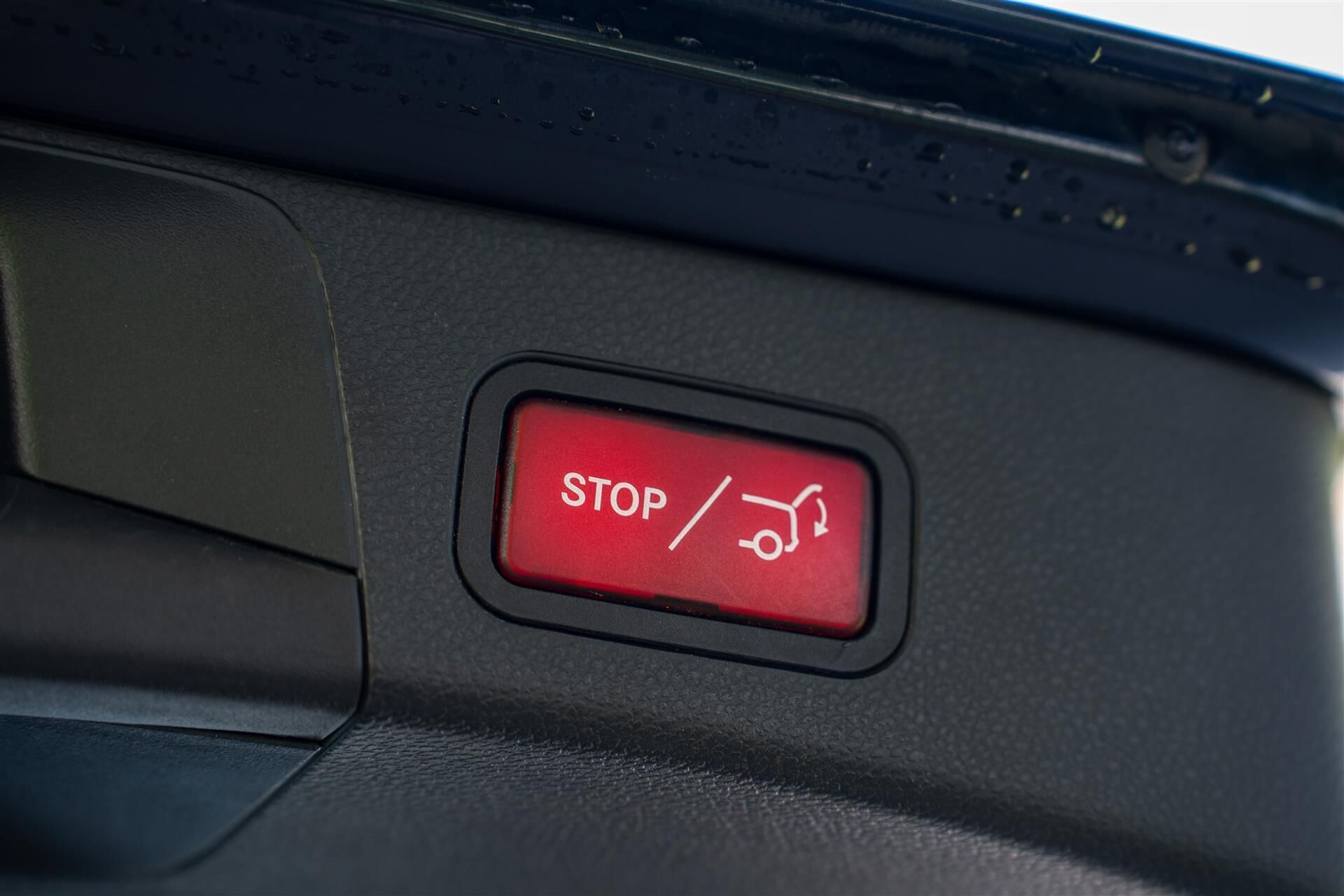 Grøn Mercedes C220 d fra 2019