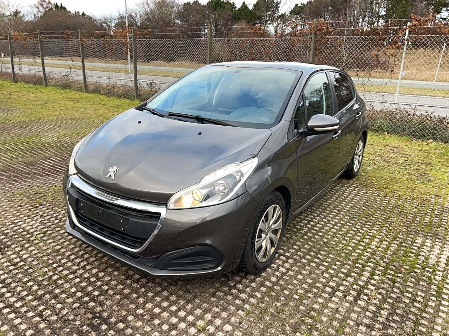 Peugeot 208 1,5 BlueHDi 100 Envy