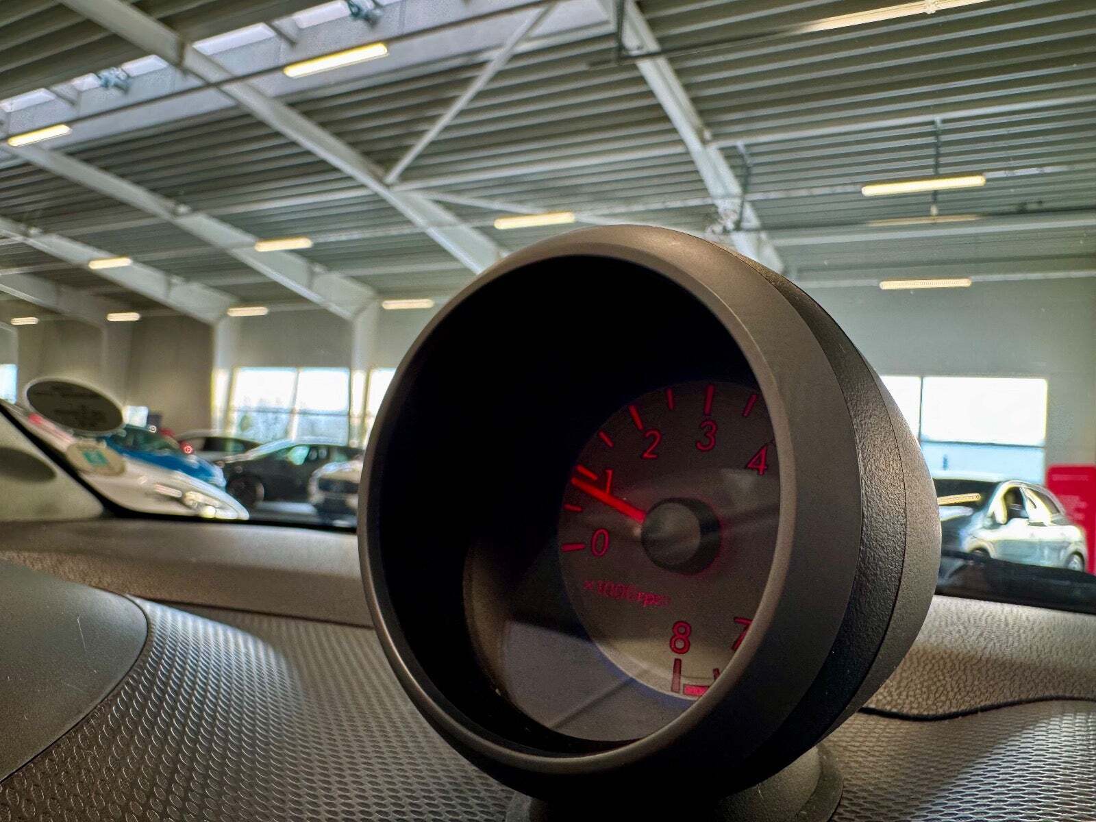 Grå Suzuki Splash fra 2012