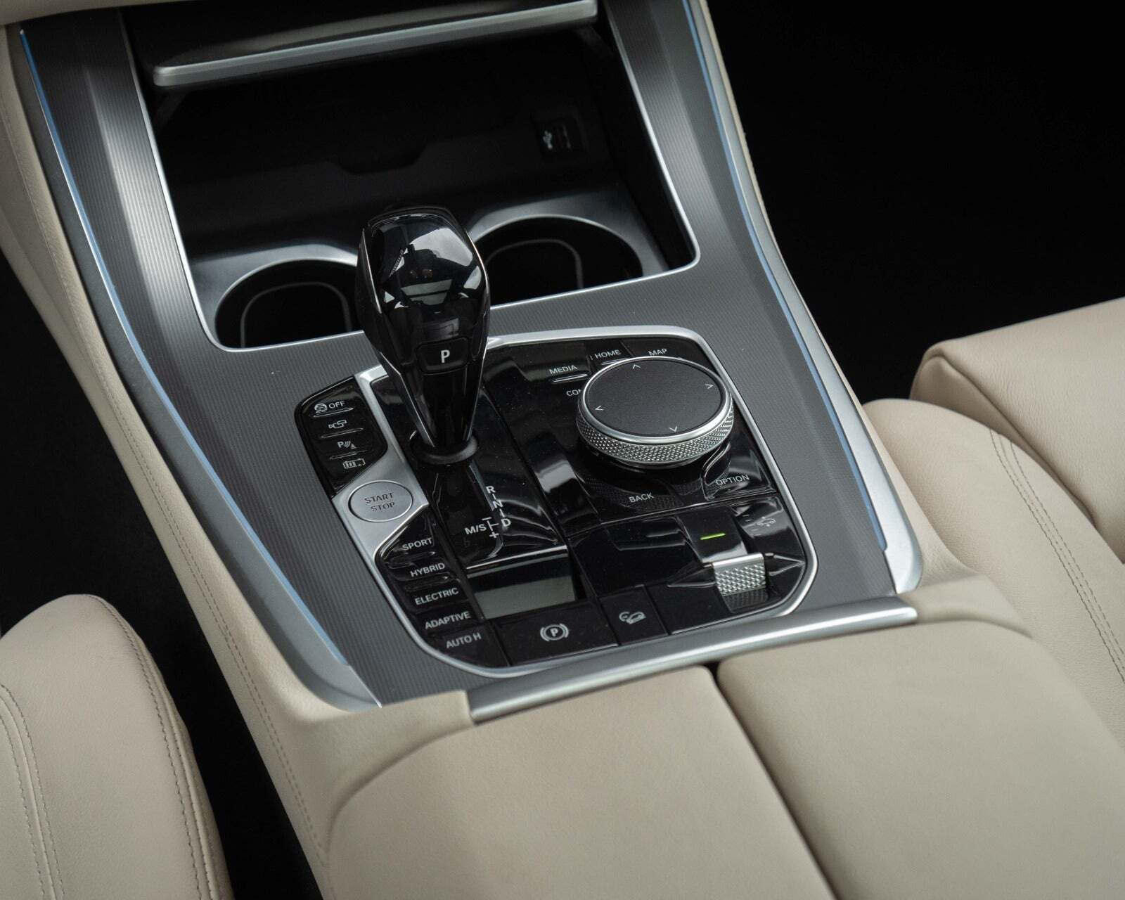 Sort BMW X5 fra 2021