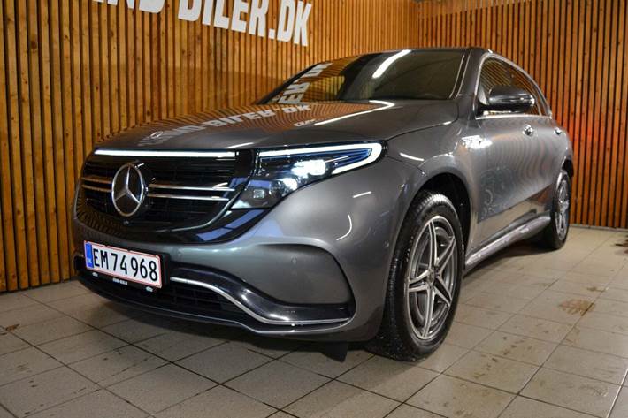 Grå Mercedes EQC400 fra 2021 set udefra