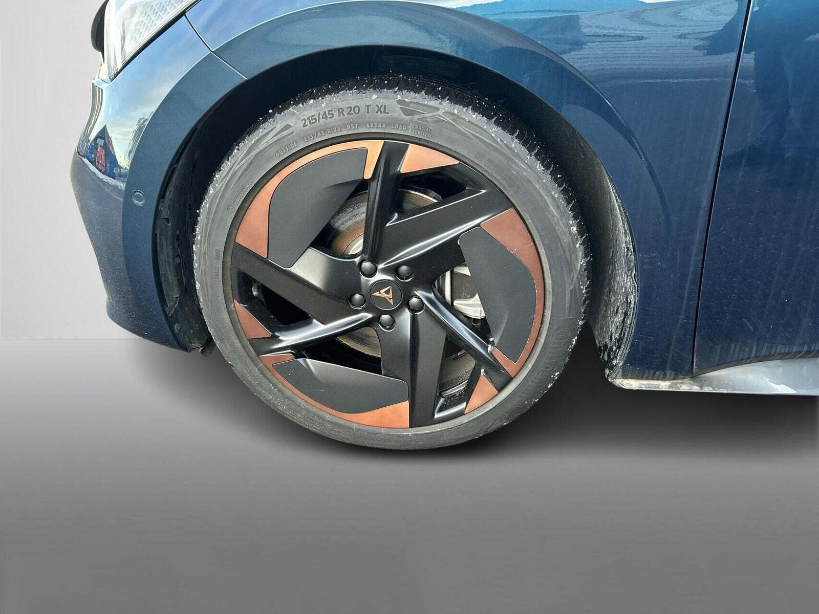 Blå Cupra Born fra 2024