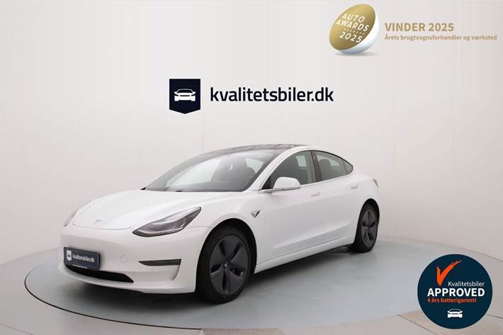 Hvid Tesla Model 3 fra 2020 set udefra