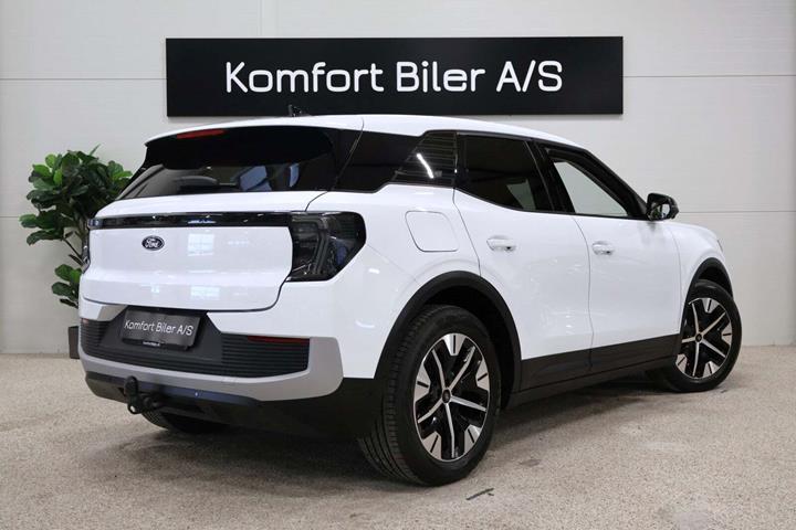 Hvid Ford Explorer fra 2025