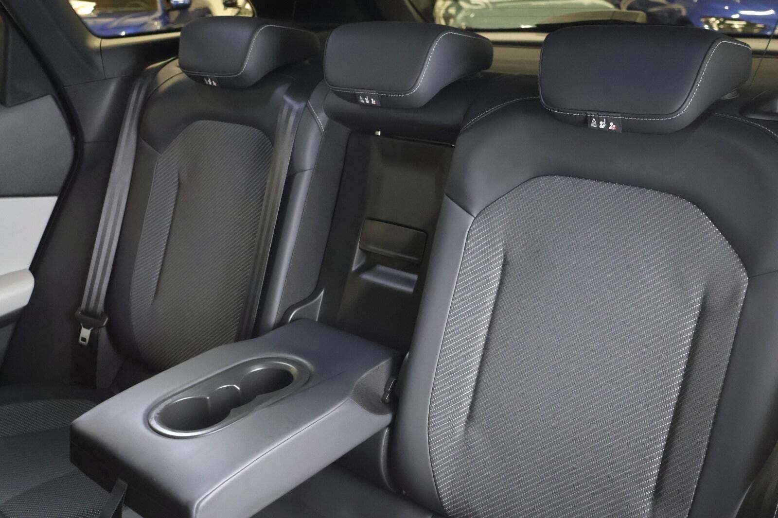 Hvid Ford Explorer fra 2025