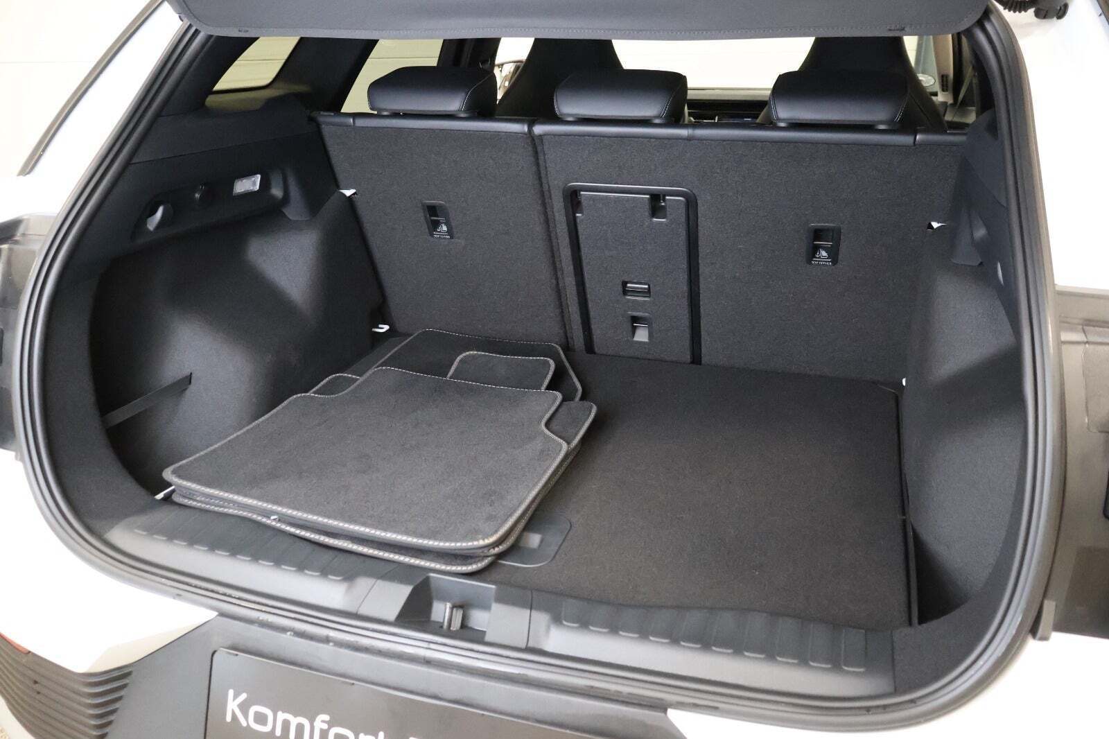 Hvid Ford Explorer fra 2025