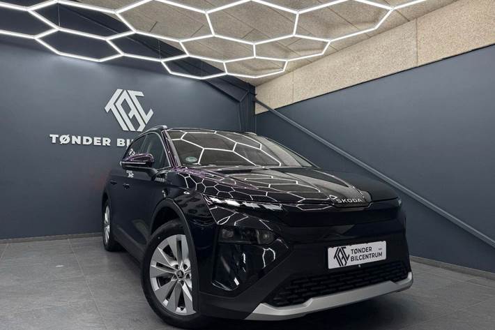 Sort Skoda Elroq fra 2025 set udefra