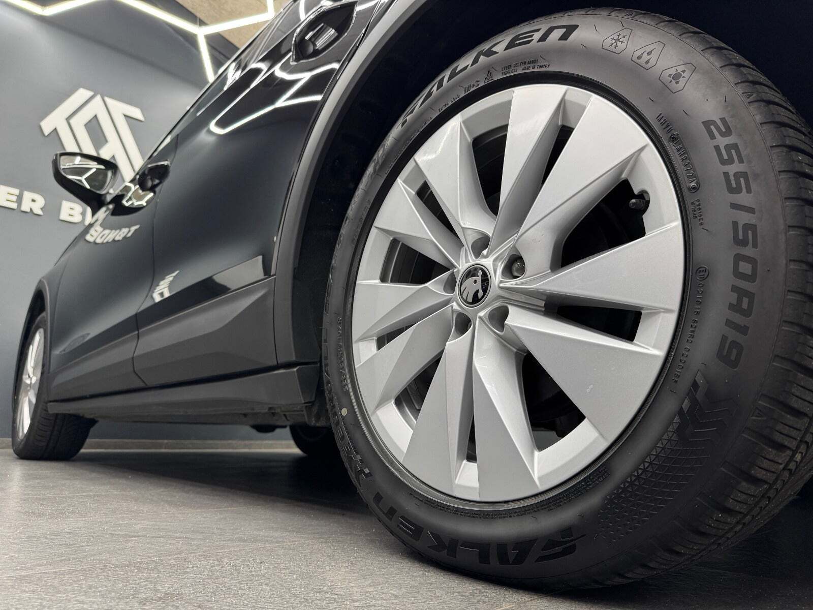 Sort Skoda Elroq fra 2025