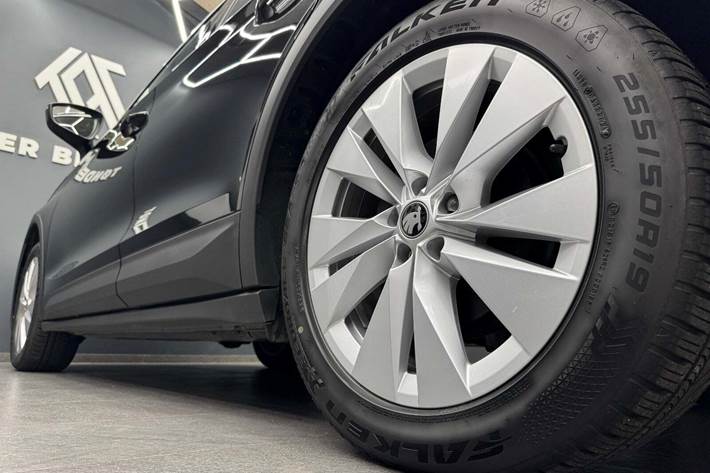 Sort Skoda Elroq fra 2025