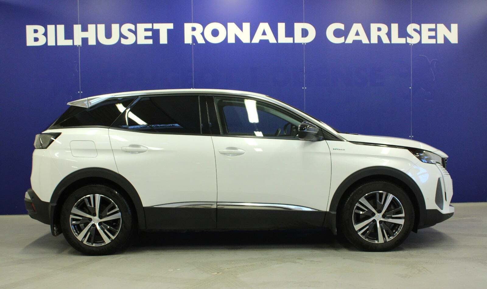 Hvid Peugeot 3008 fra 2022