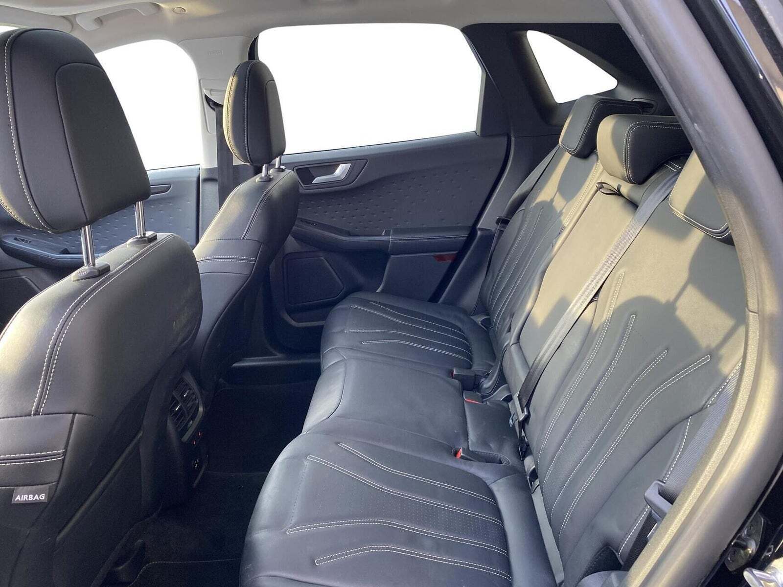 Ford Kuga 2,5 PHEV Vignale CVT