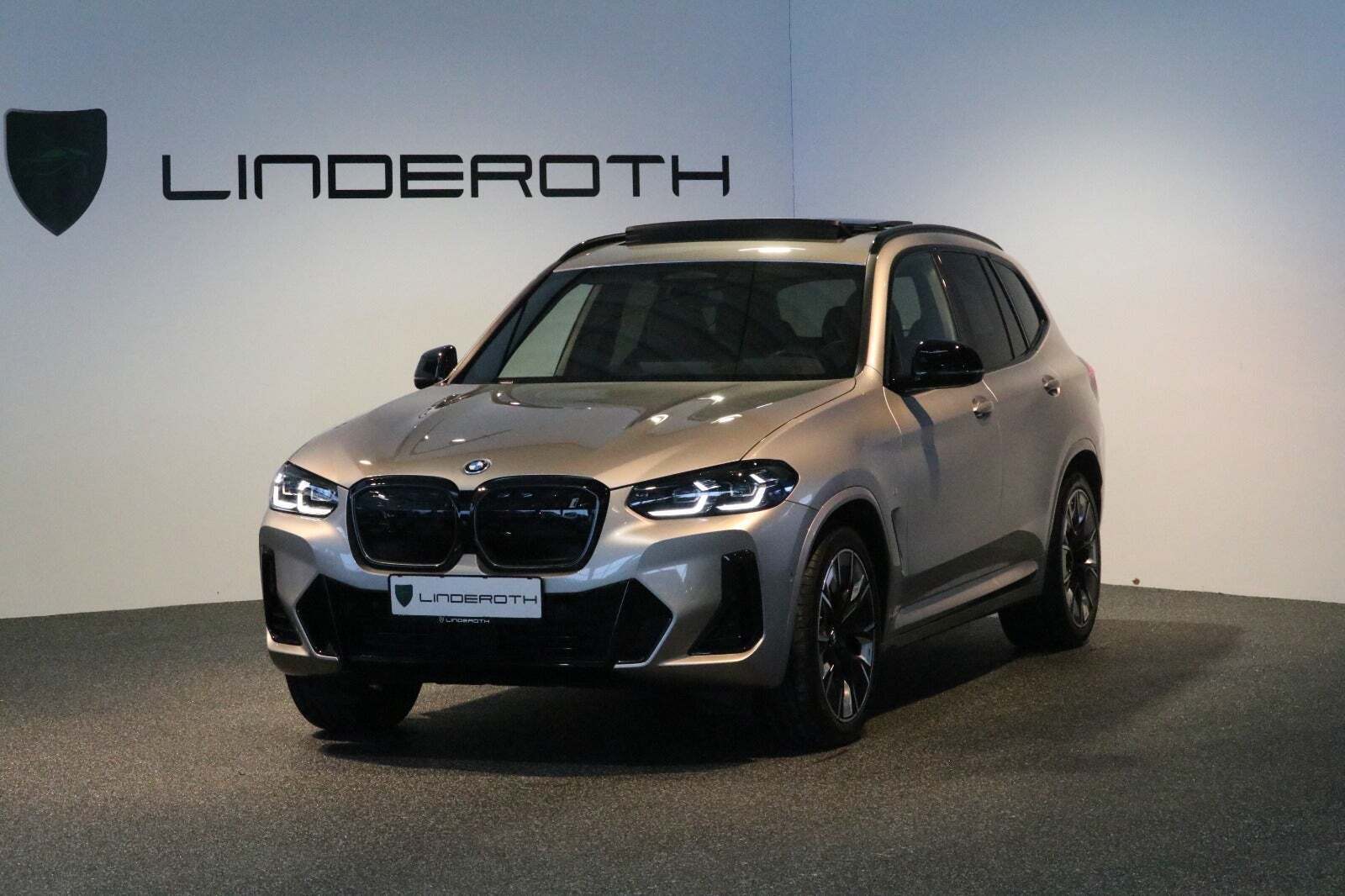 BMW iX3 Charged Plus M-Sport