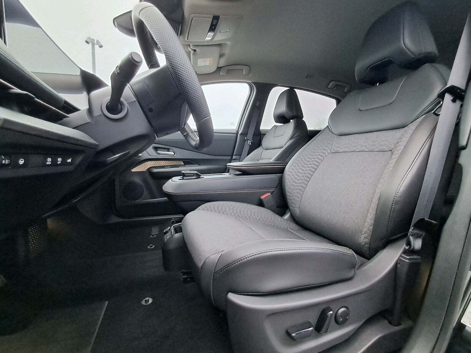 Nissan Ariya 63 Advance