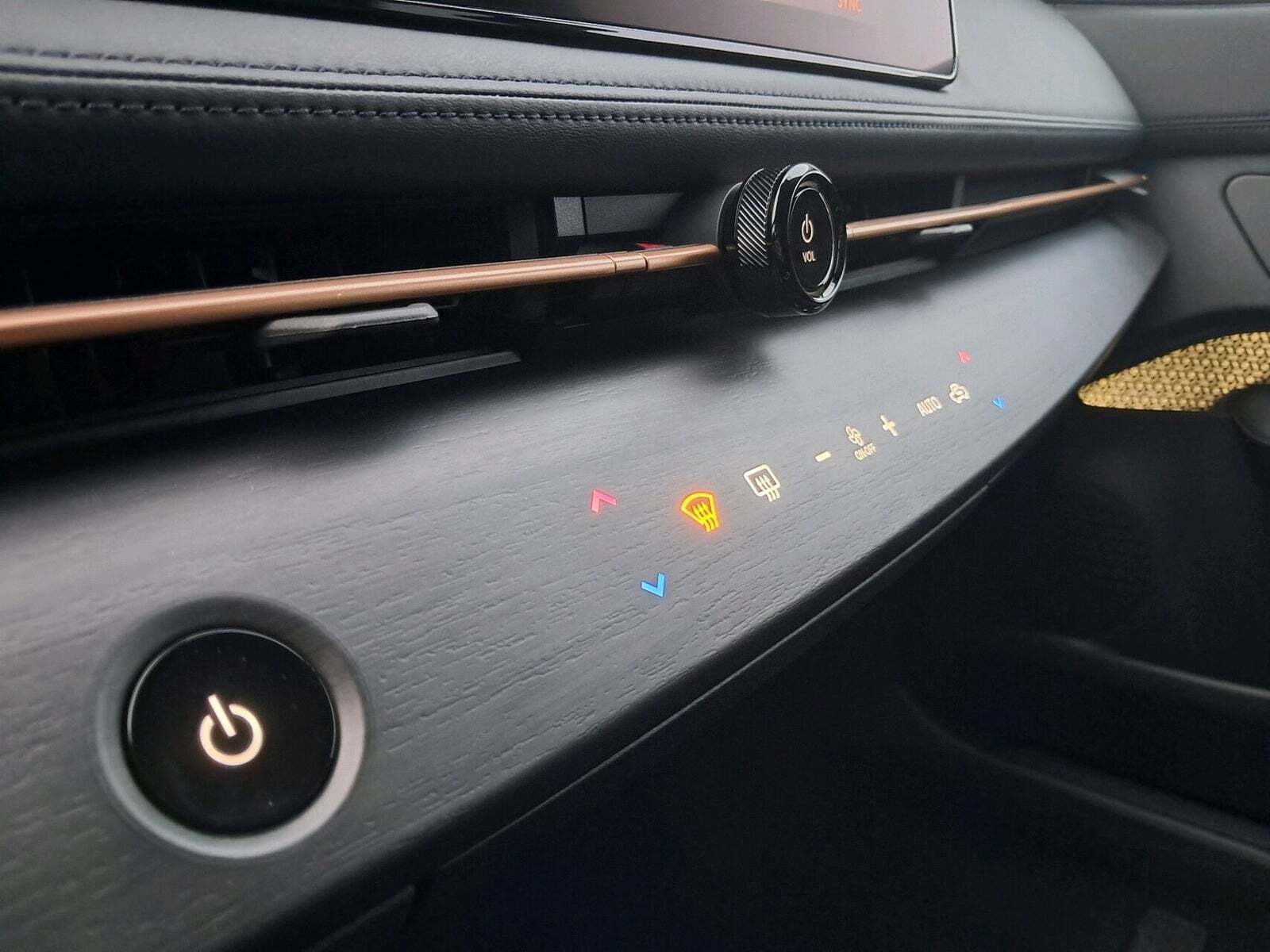 Sort Nissan Ariya fra 2024