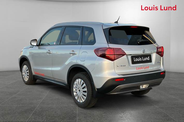 Sølv Suzuki Vitara fra 2025
