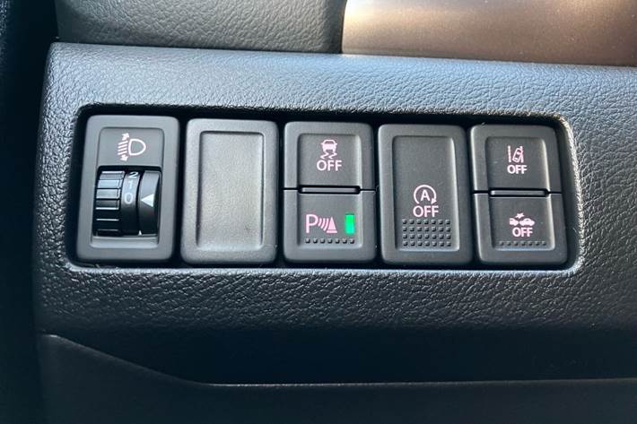 Sølv Suzuki Vitara fra 2025