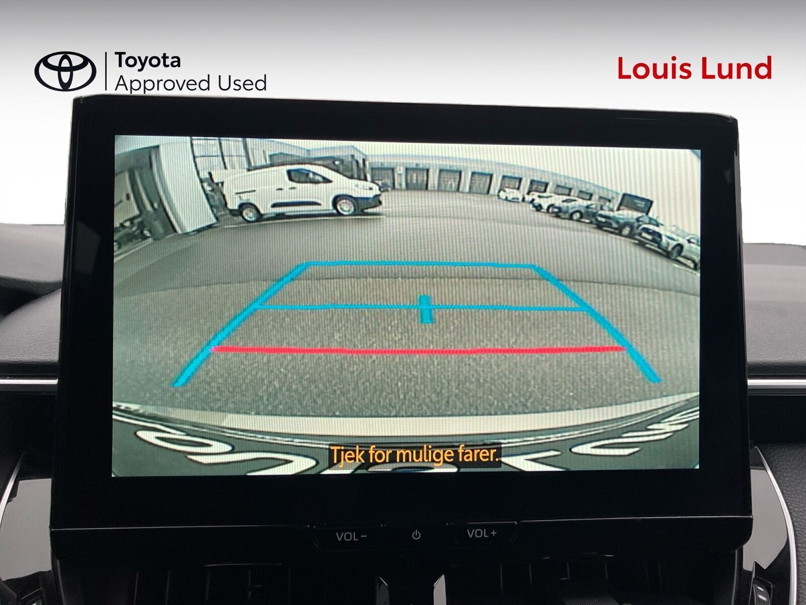 Bronze Toyota Corolla fra 2024