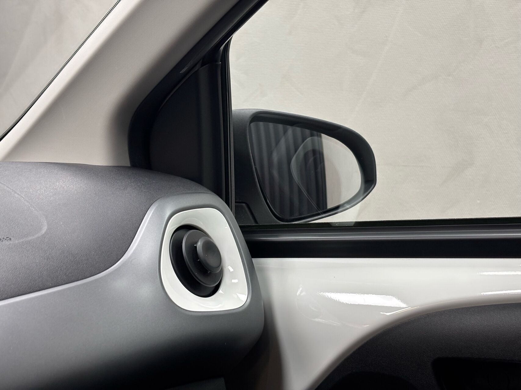 Hvid Toyota Aygo fra 2020