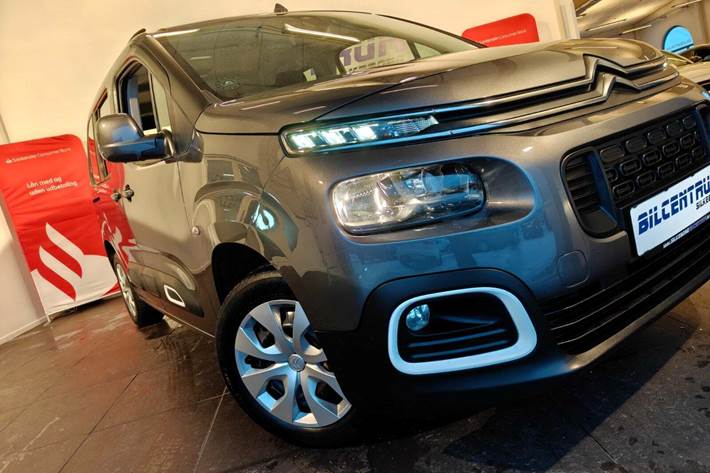 Grå Citroën Berlingo fra 2019