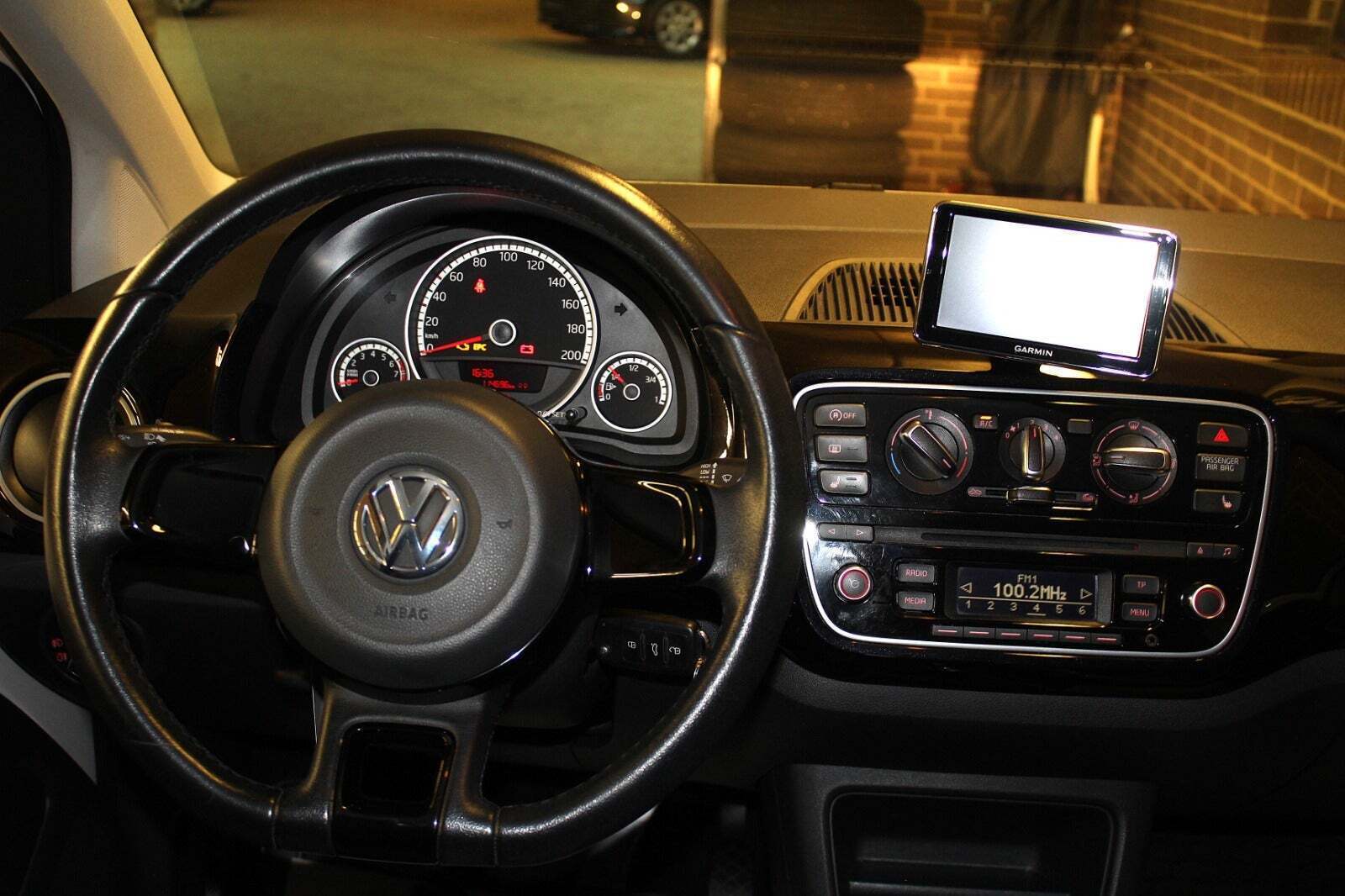 Hvid VW UP! fra 2014