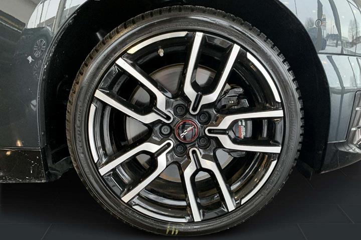 Grå Mini Cooper SE fra 2024