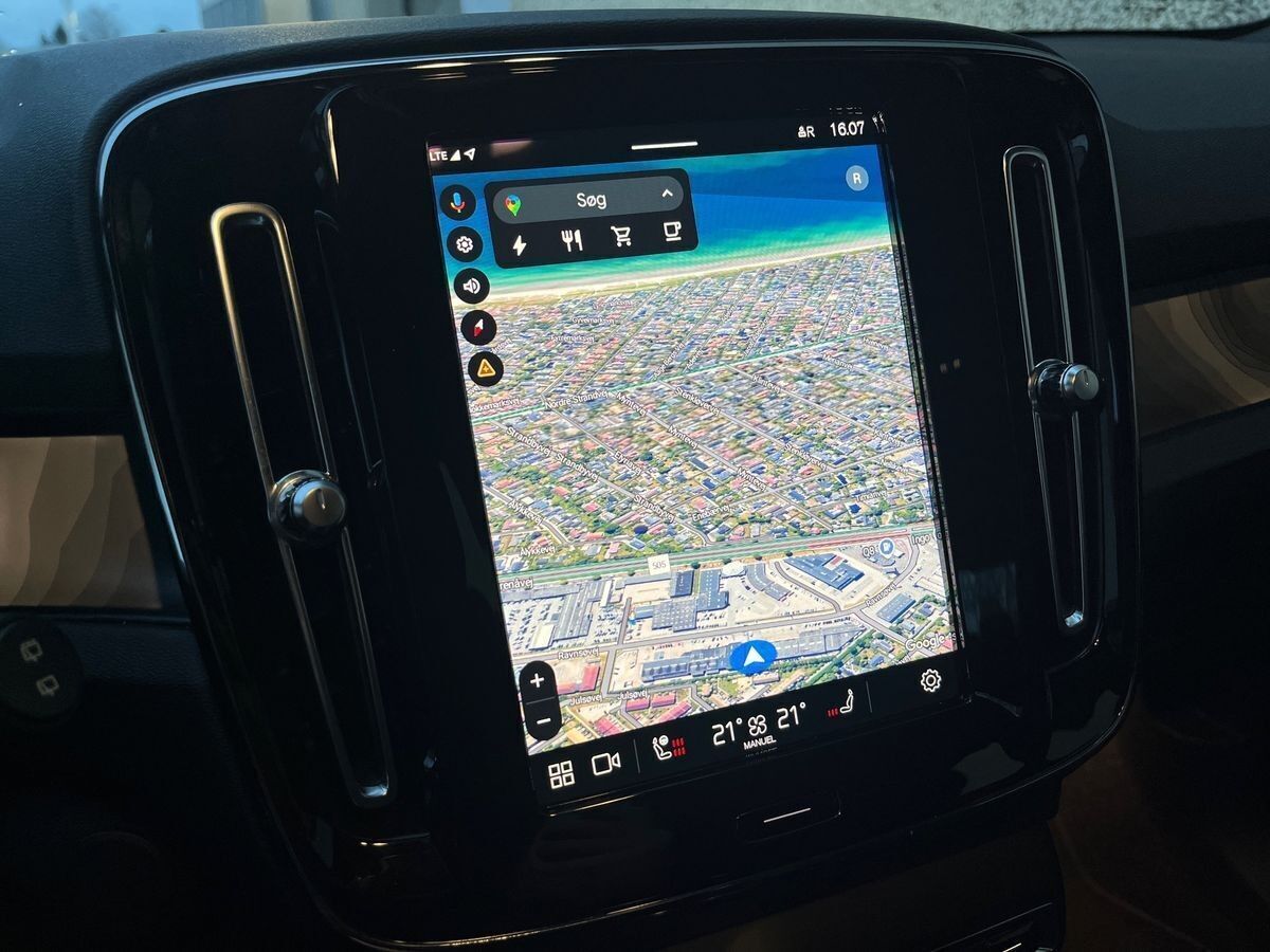 Hvid Volvo XC40 fra 2022