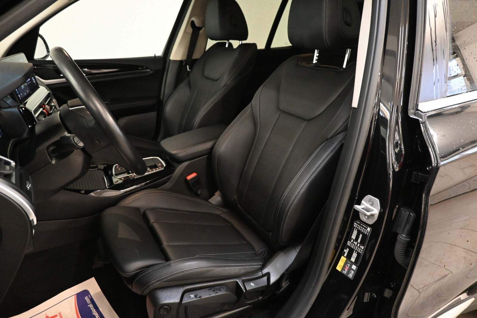 Sort BMW X3 fra 2023