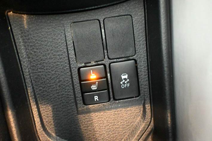 Rød Toyota Yaris fra 2018