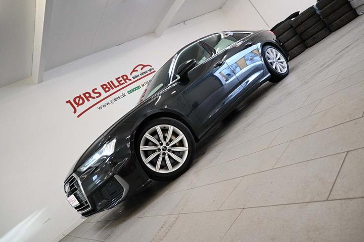 Grå Audi A6 fra 2021