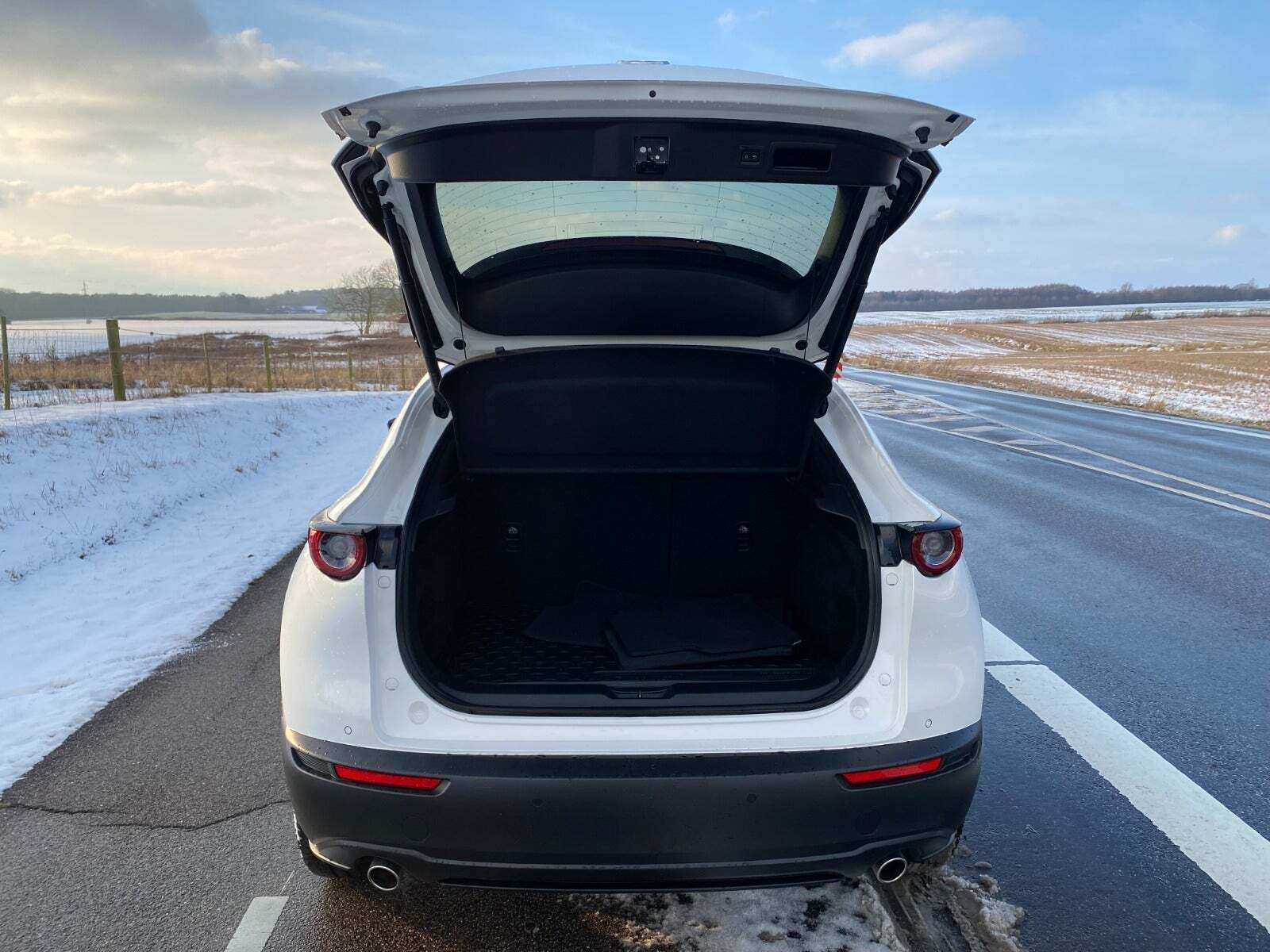 Hvid Mazda CX-30 fra 2023