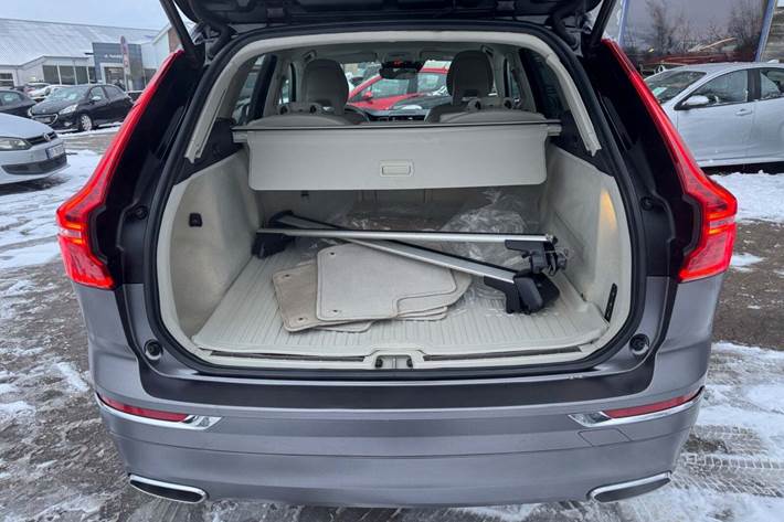 Grå Volvo XC60 fra 2018