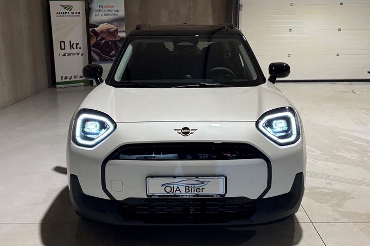 Hvid Mini Aceman E fra 2025 set udefra