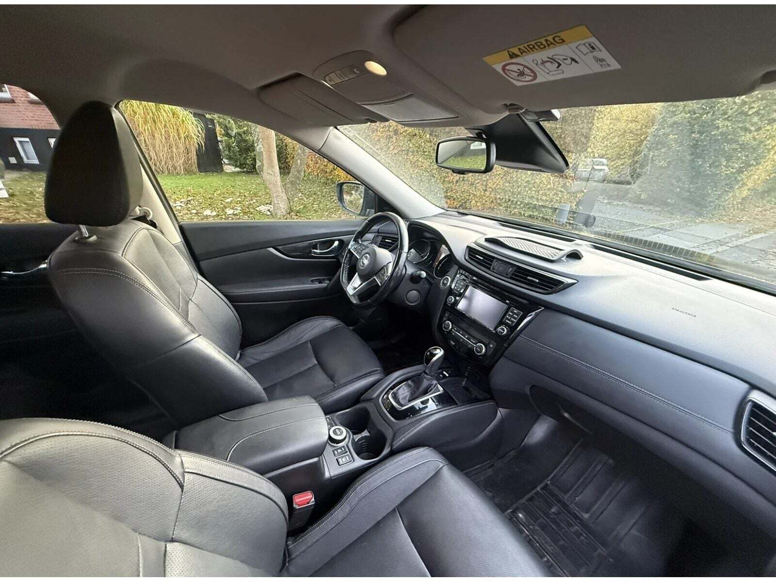 Nissan X-Trail 2,0 dCi 177 Tekna X-tr. 4WD 7prs