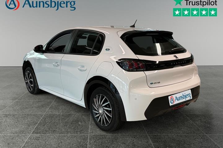 Hvid Peugeot e-208 fra 2021