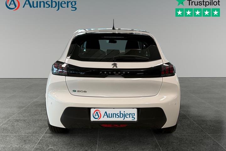 Hvid Peugeot e-208 fra 2021