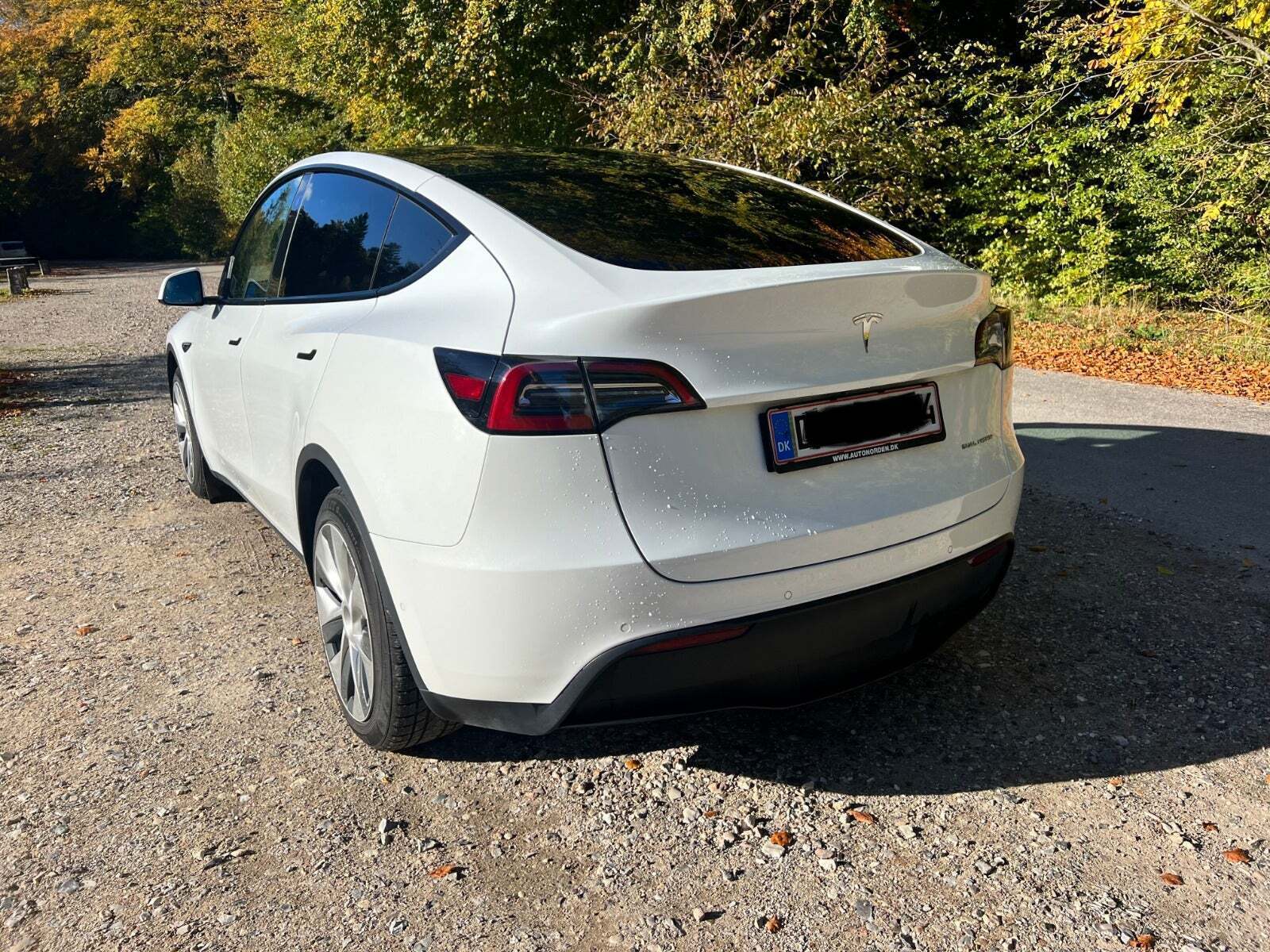 Tesla Model Y Long Range AWD