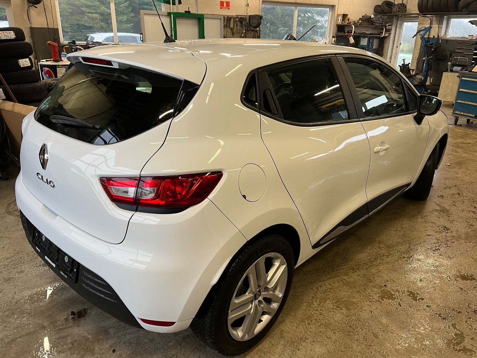 Renault Clio IV 0,9 TCe 75 Zen