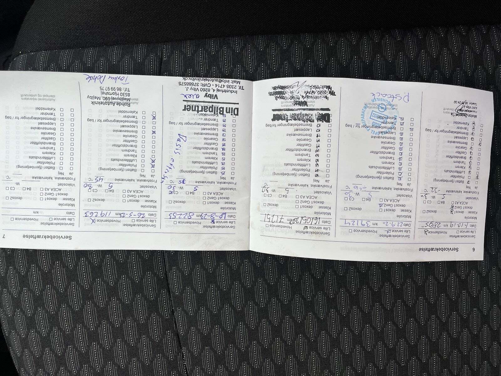 Sort Opel Astra fra 2018