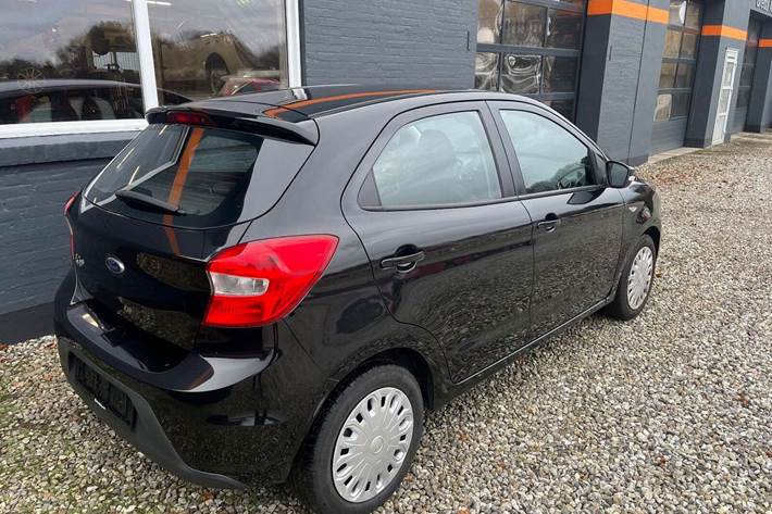 Sort Ford Ka+ fra 2017