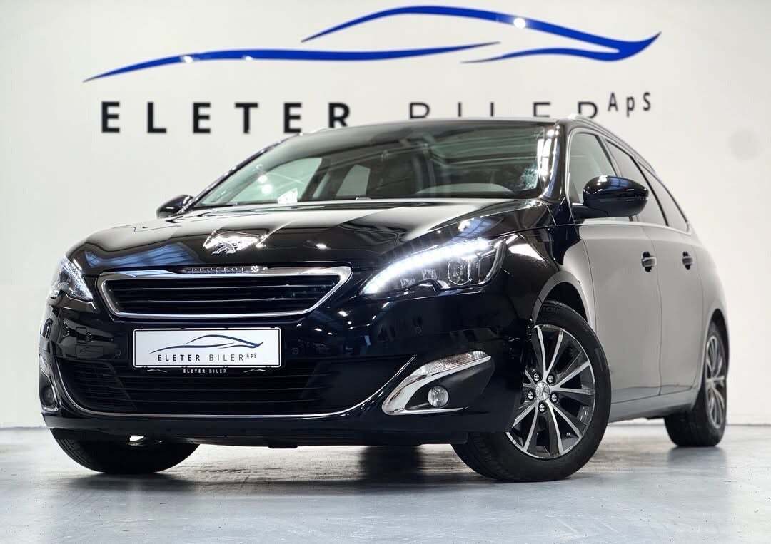 Sort Peugeot 308 fra 2016