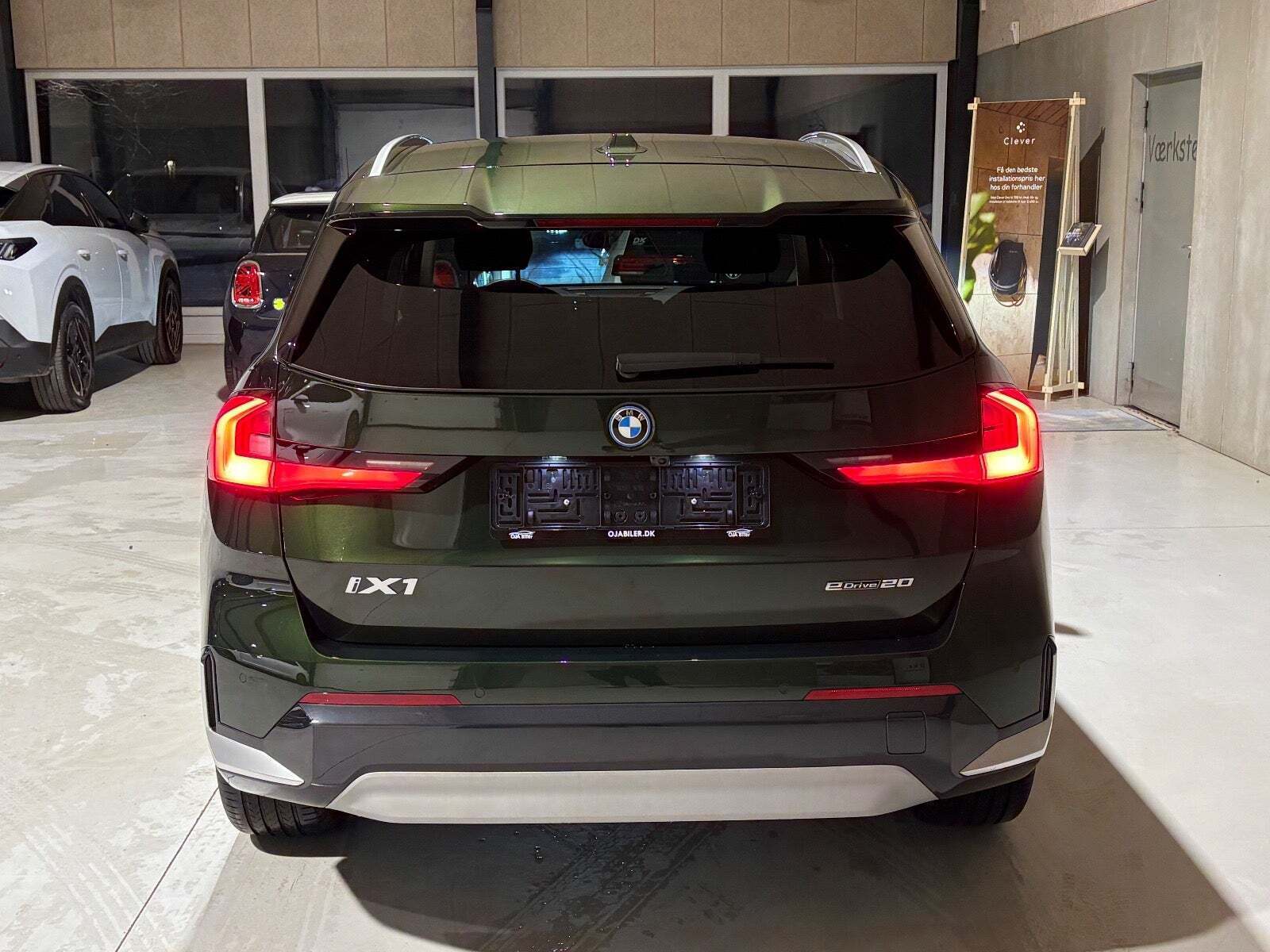 BMW iX1 eDrive20 X-Line