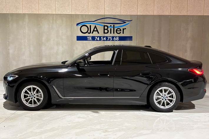 Sort BMW i4 fra 2023