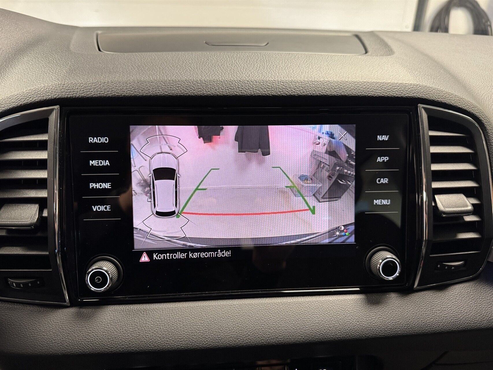 Sort Skoda Karoq fra 2021