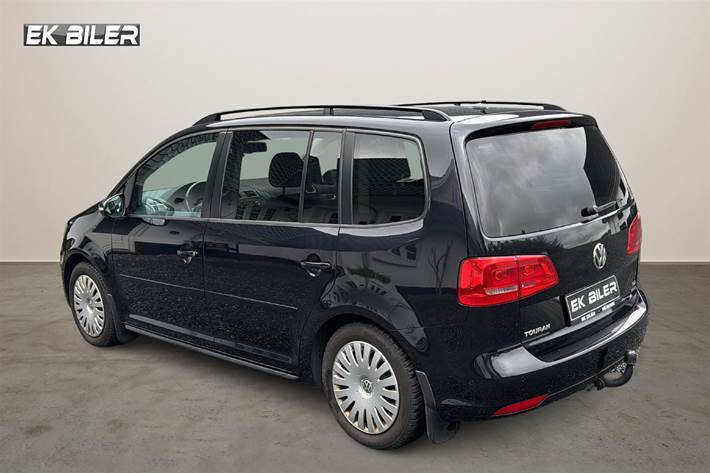 Sort VW Touran fra 2011