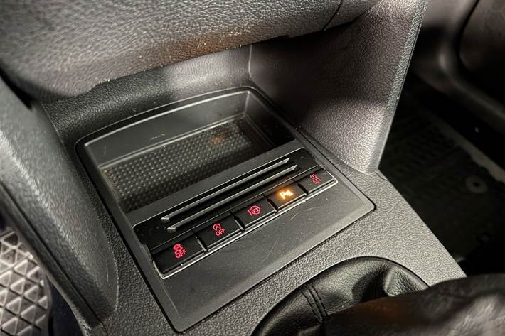 Sort VW Touran fra 2011