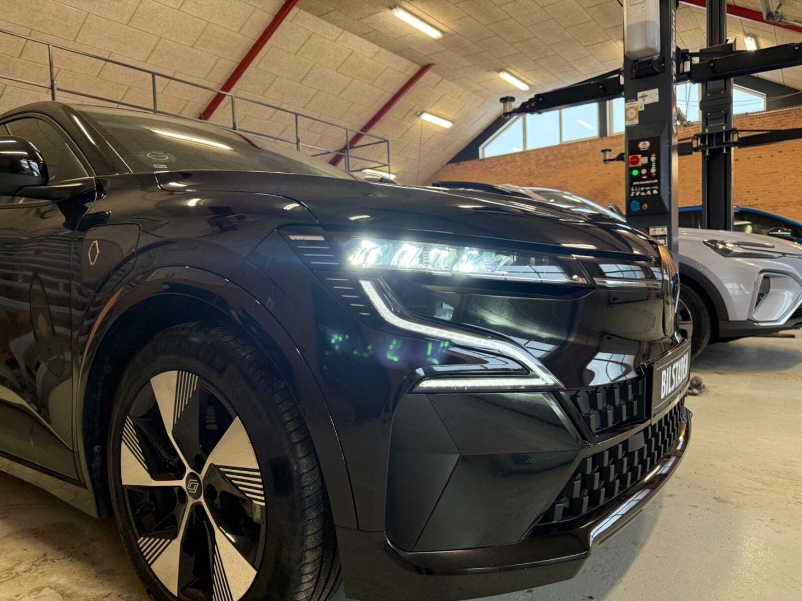 Sort Renault Megane E-Tech fra 2024