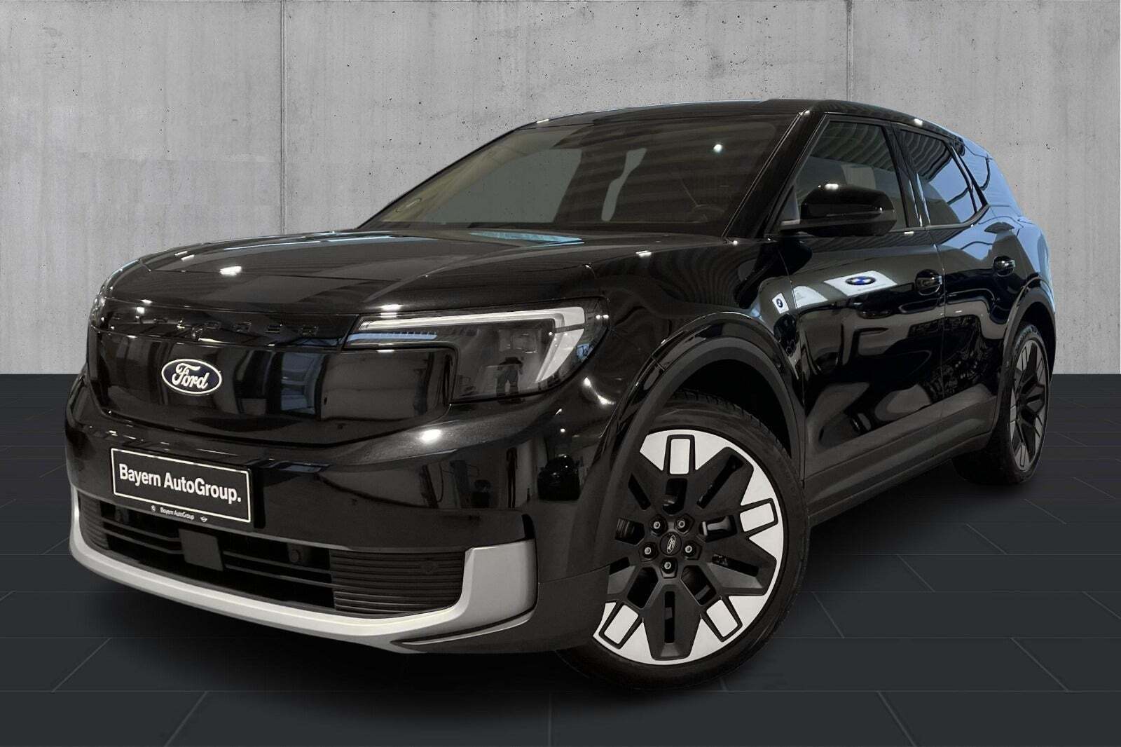 Ford Explorer 84 Select Extended Range