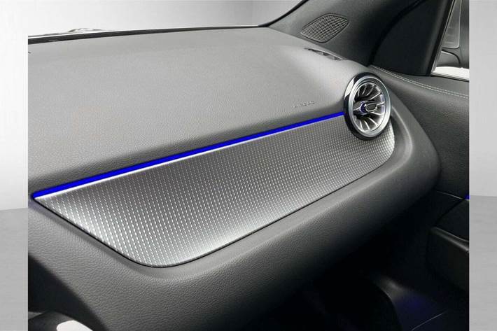 Grå Mercedes EQA250+ fra 2023