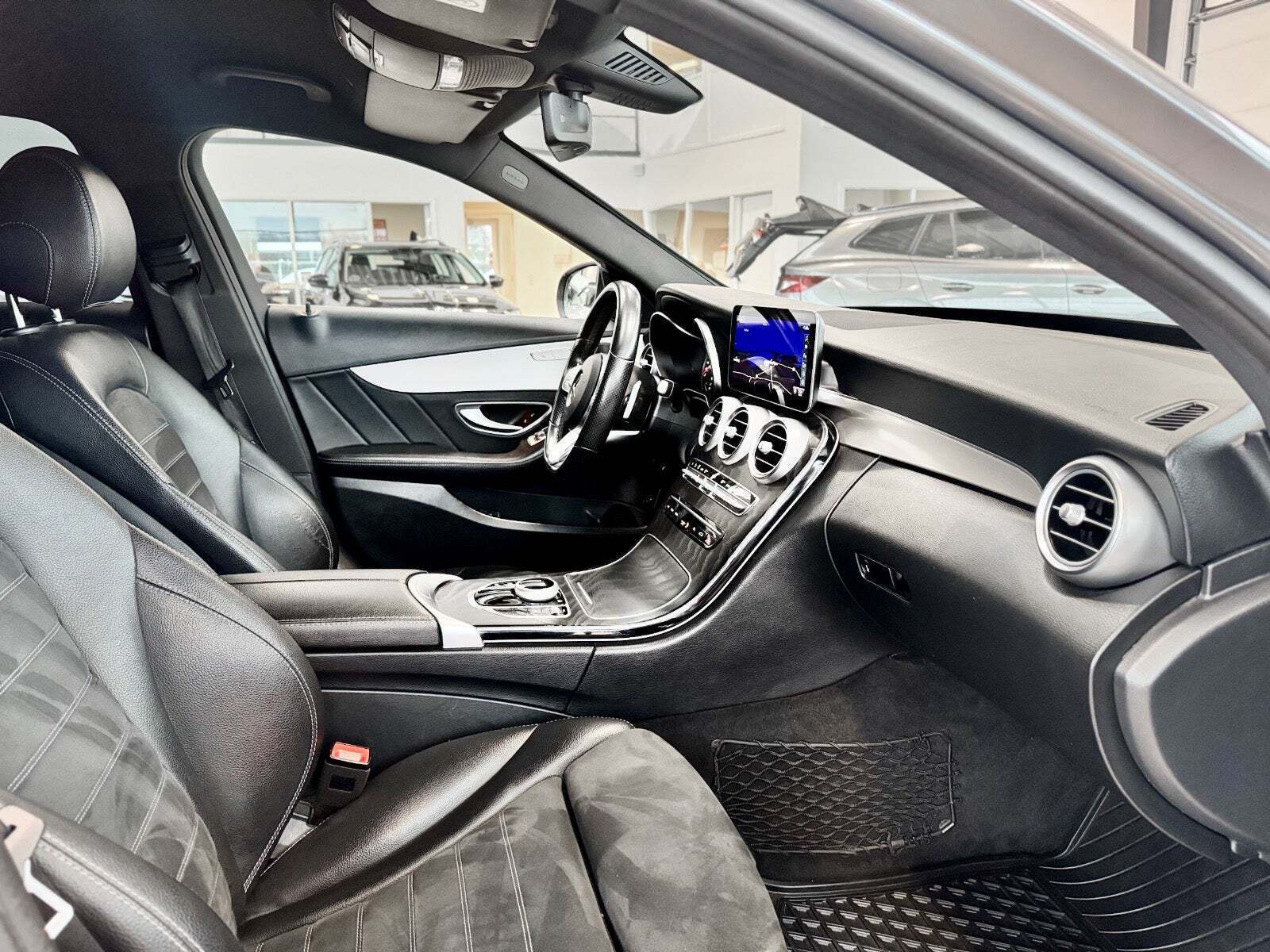 Mercedes C220 d 2,0 AMG Line stc. aut.