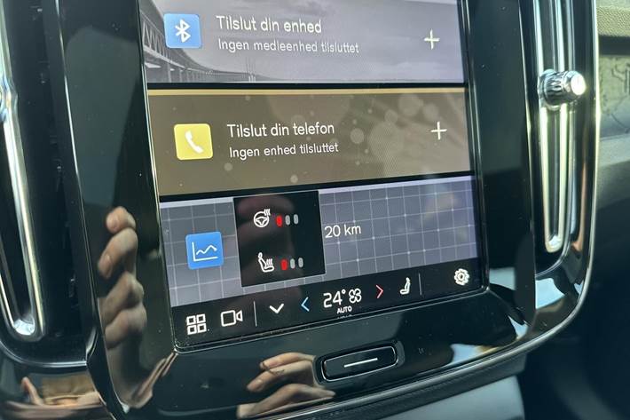 Grå Volvo EC40 fra 2025